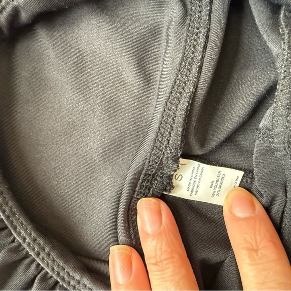 Women’s Black Ruffle Waist Leggings - Picture 3 of 4